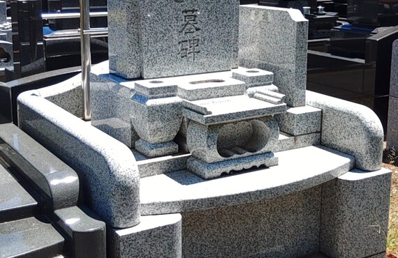 あなただけの特別なお墓をデザイン・制作します！