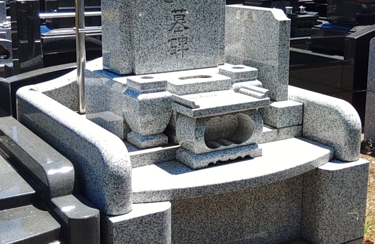 あなただけの特別なお墓をデザイン・制作します！